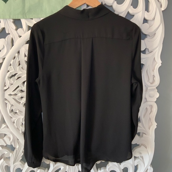 Rivers Island | surplice blouse size m - Picture 3 of 5